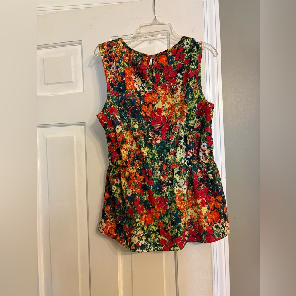 Vintage forever 21 sleeveless blouse.